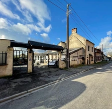 Maison à vendre 5 pièces à PROIX (02)
