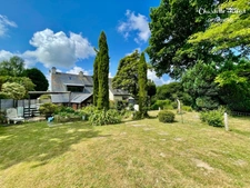 Maison de caractère en pierre à Langrolay-sur-Rance