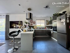 Maison contemporaine avec jardin paysagé à Pleurtuit