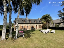 Propriété à vendre avec dépendances 11 pièces SAINT LORMEL (22)