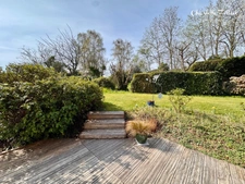 Maison lumineuse avec terrain arboré - 6 pièces - 130 m2 - LE MINIHIC SUR RANCE 
