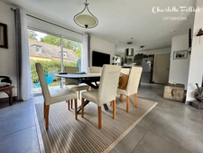 Maison contemporaine avec jardin paysagé à Pleurtuit