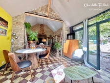 ÉVRAN – Une propriété de caractère de 315 m² avec piscine