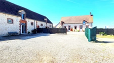 CHARTRES - ENSEMBLE IMMOBILIER  - HABITATION 175 m² AVEC GRANGE 200 m² - PARCELLES  5000 m2