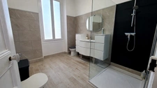 CHARTRES - ENSEMBLE IMMOBILIER  - HABITATION 175 m² AVEC GRANGE 200 m² - PARCELLES  5000 m2
