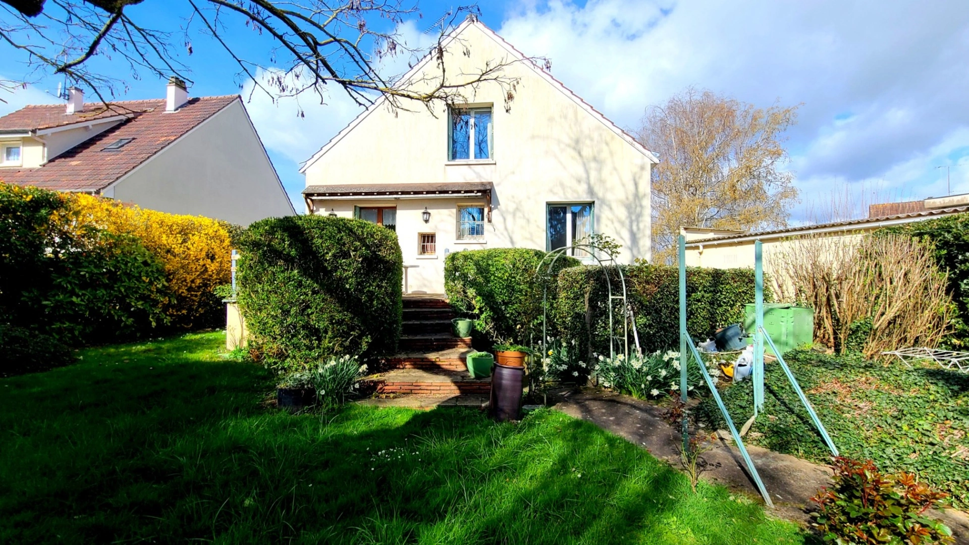Maison 4 pièces 100 m² · à Mainvilliers · 100 m² · 241 000 €