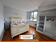 🏰 Immeuble de caractère au cœur d’Eymet – Opportunité rare !