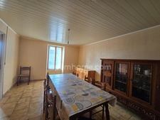 Maison en pierre avec piscine