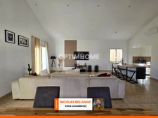 Maison de plain pied avec piscine 