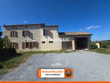 Maison 3 chambres avec garage et vue dégagée