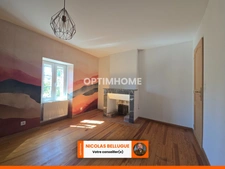 Maison 3 chambres avec garage et vue dégagée