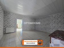 Maison de famille avec beaux volumes et grange attenante