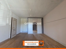 Maison 3 chambres avec garage et vue dégagée