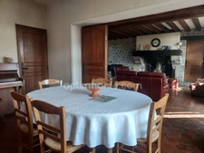 Maison de village en pierre 