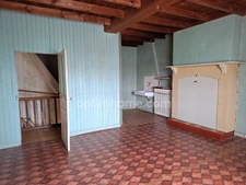 Maison avec dépendances 5 pièces LE TEILLEUL (50)