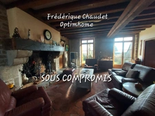 Maison de village en pierre 