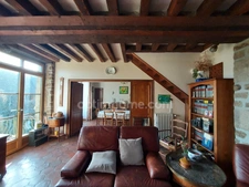 Maison de village en pierre 
