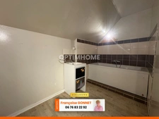 LONGERE de 215 m² - 6 pièces - 4 chambres - Piscine - 275 000 € - LAPAN