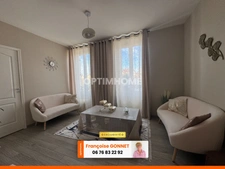 Maison familiale rénovée - 162 m² - 8 pièces - 199 000 € - VIERZON - 18100