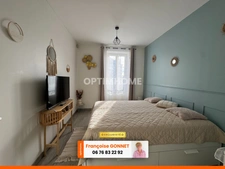 Maison familiale rénovée - 162 m² - 8 pièces - 199 000 € - VIERZON - 18100