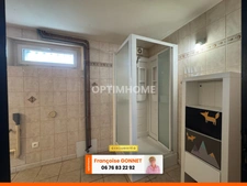 LONGERE de 215 m² - 6 pièces - 4 chambres - Piscine - 275 000 € - LAPAN