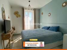Maison familiale rénovée - 162 m² - 8 pièces - 199 000 € - VIERZON - 18100