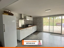Etang de pêche avec maison de 145 m² - 249 900 €