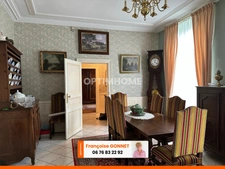 Maison de caractère - 5 pièces - 145 m² - 133 000 € - CHATEAUMEILLANT