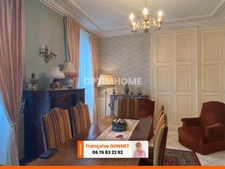 Maison de caractère - 5 pièces - 145 m² - 133 000 € - CHATEAUMEILLANT