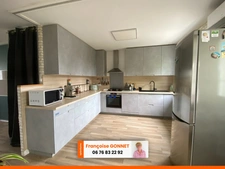 Etang de pêche avec maison de 145 m² - 249 900 €