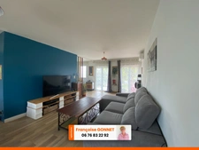 Etang de pêche avec maison de 145 m² - 249 900 €