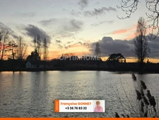 Etang de pêche avec maison de 145 m² - 249 900 €