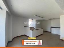 Immeuble - Local Commercial et Habitation - 200 m² - 75 000 €