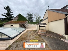 LONGERE de 215 m² - 6 pièces - 4 chambres - Piscine - 275 000 € - LAPAN