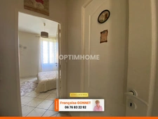 Maison familiale rénovée - 162 m² - 8 pièces - 199 000 € - VIERZON - 18100