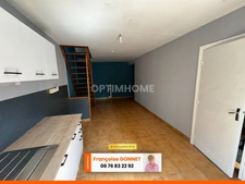Maison de Ville - 2 Appartements de 63 m² et 49 m² - ST  AMAND-MONTROND - 89 900 €