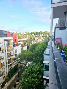 A LIMEIL BREVANNES CE DUPLEX SITUE à 10 MN à pieds du Téléval (station temps durable) 