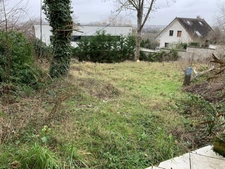 Terrain à bâtir à Chennevières sur Marne avec vue plongeante sur PARIS. 