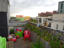 A LIMEIL BREVANNES CE DUPLEX SITUE à 10 MN à pieds du Téléval (station temps durable) 