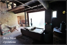 Ferme avec maison 4 chambres, terrain 8000 m² et source naturelle