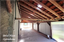 Ferme avec maison 4 chambres, terrain 8000 m² et source naturelle