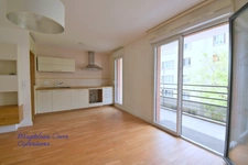Appartement 3 pièces avec balcon, parking et box: Confort moderne et cadre de vie idéal à Maisons-Alfort