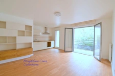 Appartement 3 pièces avec balcon, parking et box: Confort moderne et cadre de vie idéal à Maisons-Alfort