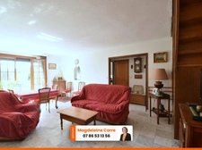 Crosne limite Yerres - Maison familiale 6 pièces avec jardin, garage et dépendance