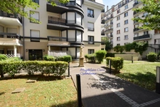 Appartement 3 pièces avec balcon, parking et box: Confort moderne et cadre de vie idéal à Maisons-Alfort