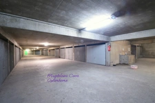 Paris porte de Bagnolet: deux boxes à vendre (28 m² au total)