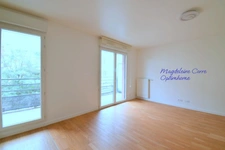 Appartement 3 pièces avec balcon, parking et box: Confort moderne et cadre de vie idéal à Maisons-Alfort
