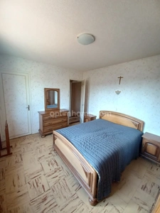 MAISON INDIDUELLE SUR SOUS-SOL A VENDRE!! 4 CHAMBRES, JARDIN ET GARAGE
