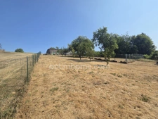 A VENDRE en EXCLUSIVITE maison de famille 5 chambres, 35 ares de terrain et petit hangar