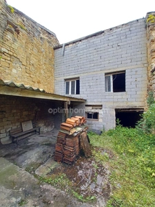 A VENDRE PROCHE DE LA BELGIQUE ET DU LUXEMBOURG MAISON DE VILLAGE A FINIR DE RENOVER 3 CHAMBRES